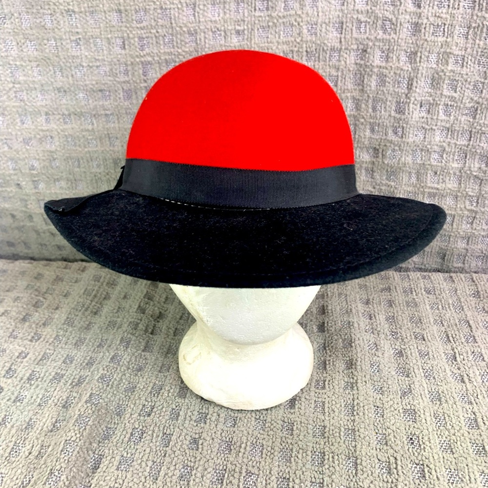 DOESKIN FELT cloche hat Geo W.Bollman & Co Womans 100% Wool Felt Black Red Sz M.